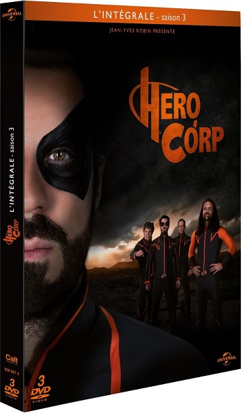 Pochette définitive du DVD de Hero Corp saison 3